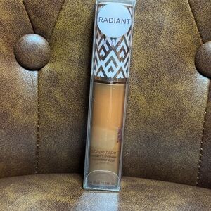Brand new Tarte Shape Tape™ Radiant Concealer
Full size – 10 mL / 0.33 fl oz